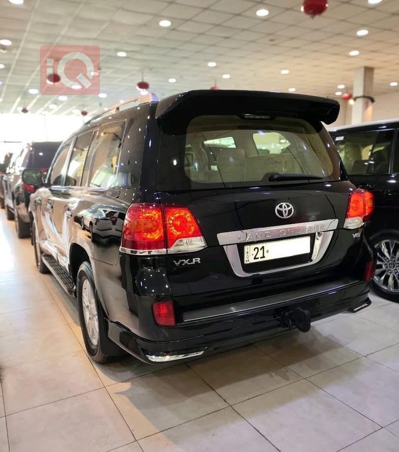 تويوتا لاندكروزر